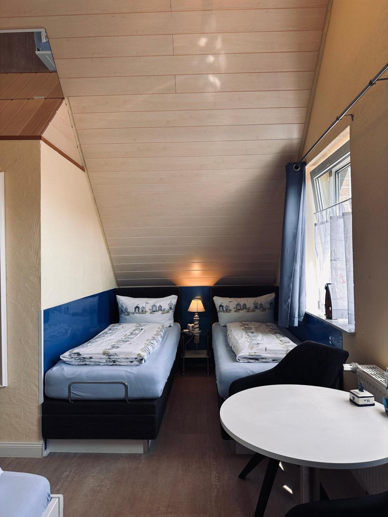 Hotel Drostenhof Garni Esens Luaran gambar
